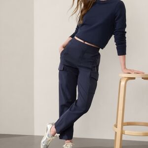Athleta ENDLESS HIGH RISE CARGO PANT Navy Women's Size 10 2023